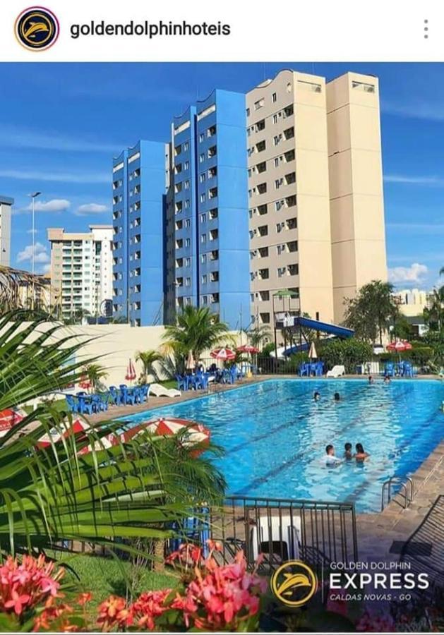Golden Dolphin Express Aparthotel Калдас Новас Екстериор снимка